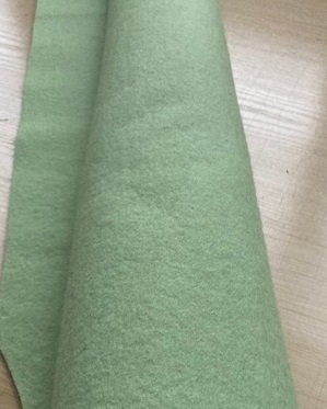Egyedi világoszöld  Zorin (100%gyapjú, 120cm széles) 2 mm vastag