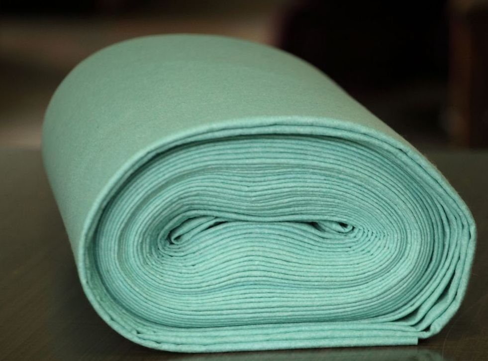 Mint Zorin (2mm thick, 130 cm wide, 100%wool)