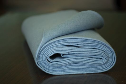 Light blue 100% wool felt per meter, width: 105 cm, thickness: 1,5 mm